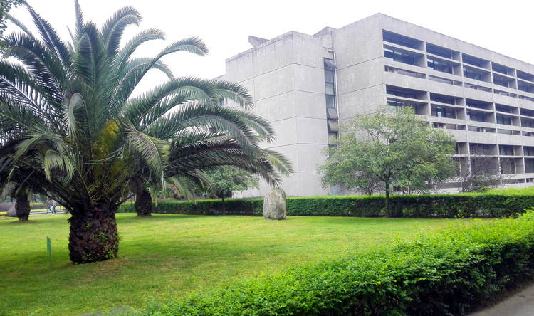 维多利亚老品牌vic(集团)官方网站