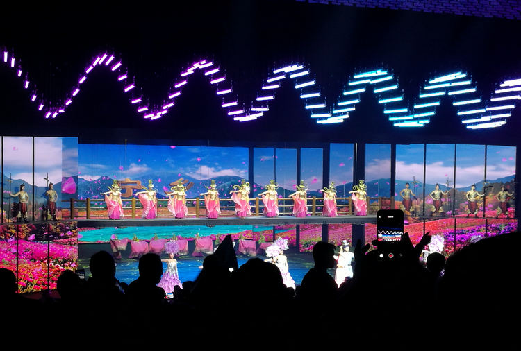 维多利亚老品牌vic特种陶瓷有限公司举行2019年炭河古城一日游