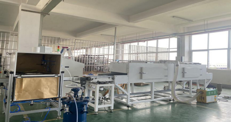 维多利亚老品牌vic特瓷陶瓷橡胶复合衬板硫化喷胶线